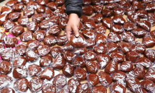 व्यवसायीलाई चाकुको माग धान्न भ्याइनभ्याइ