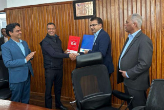 २ इन्स्योरेन्स कम्पनीले गरे मर्जरका लागि  प्रारम्भिक सम्झौता