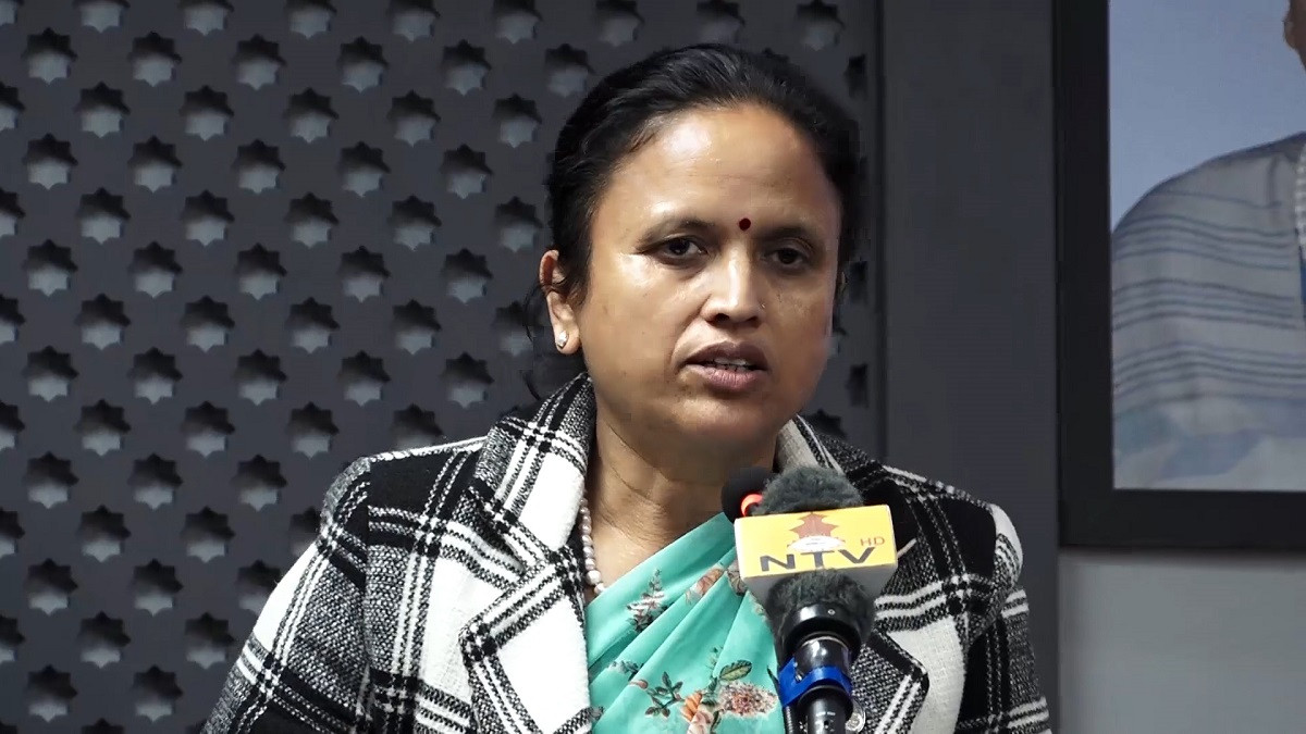 सार्वजनिक बिदाका दिन अत्यावश्यक सरकारी कार्यालय खुल्ने, कर्मचारीलाई सट्टा बिदा