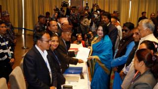 उपराष्ट्रपतिमा जनमत पार्टी ममता झाले गरिन् उम्मेदवारी दर्ता 