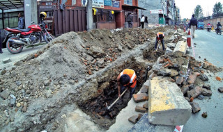 मेलम्चीको पानी वितरण हुने पाइप परीक्षण असार मसान्तभित्रै सक्काउने प्रतिवद्धता