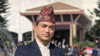ढाकाकुमार श्रेष्ठको पद जोगियो, सर्वोच्चको अन्तरिम आदेश