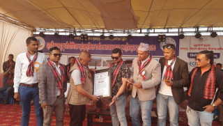 भक्तपुर महोत्सवमा आयोजित नृत्य प्रतियोगीलाई नगद पुरस्कार 