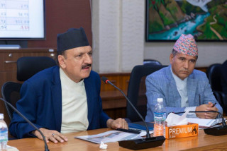 काममा अनुशासन देखाउन राजश्व विभागका प्रमुखहरुलाई अर्थ मन्त्रीको निर्देशन