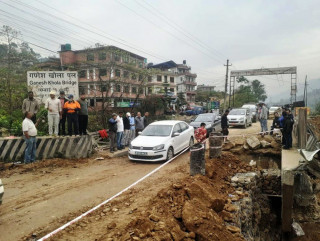 १८ घन्टापछि एकतर्फी खुल्यो पृथ्वी राजमार्ग