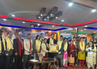 स्वास्थ्य क्षेत्रमा उत्कृष्ट काम गर्ने डा. पुकार श्रेष्ठ सम्मानित 