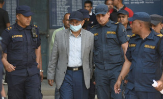 बालकृष्ण खाणलाई ३ दिन हिरासतमा राख्न  अदालतकाे आदेश