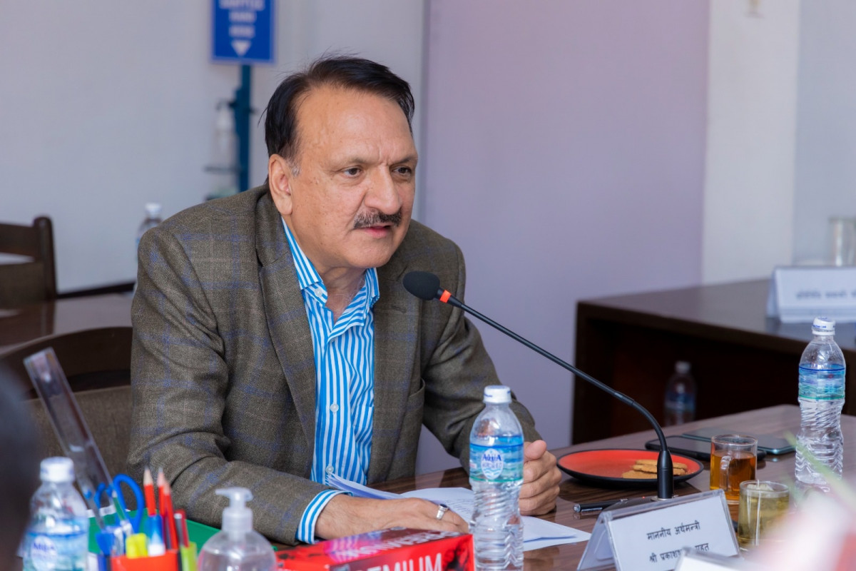 म व्यक्ति र पार्टीभन्दा माथि उठेर काम गरिरहेको छुः अर्थमन्त्री डा. महत