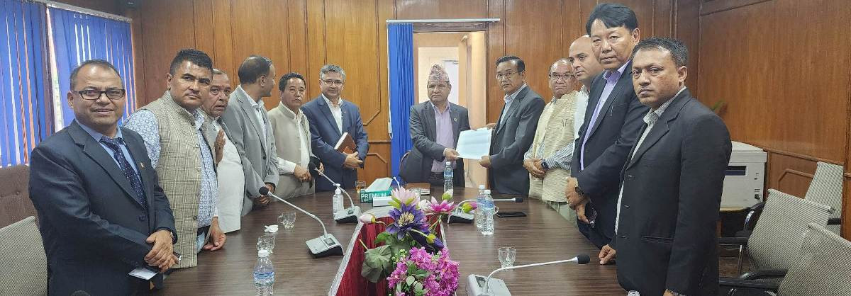 निर्माण व्यवसायी महासंघका मागहरू बारे भौतिक मन्त्रीको ध्यानाकर्षण