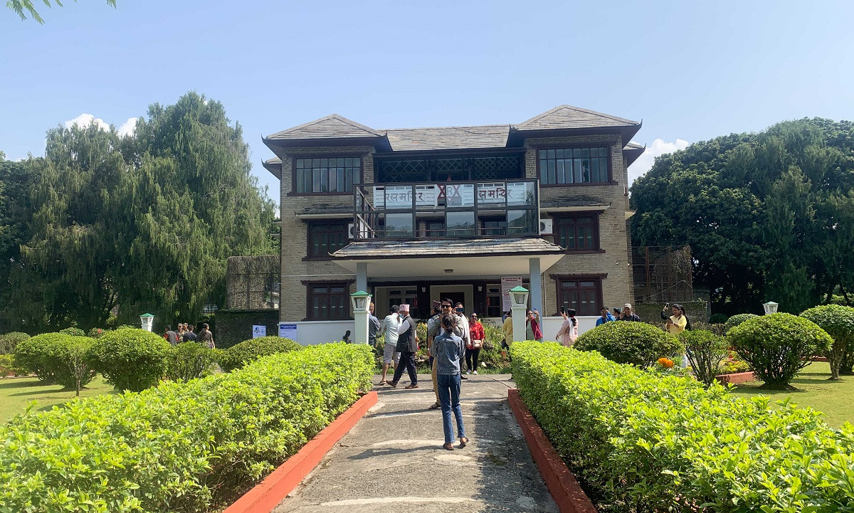 टिकट महँगो भएपछि रत्न मन्दिर छिरेनन् विदेशी