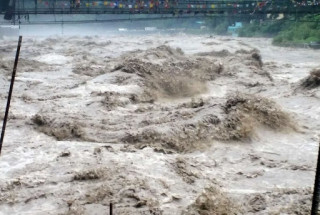 राहत र उद्धारमा जुट्दै अवरुद्ध सडक खोल्न पहल गर्ने निर्णय