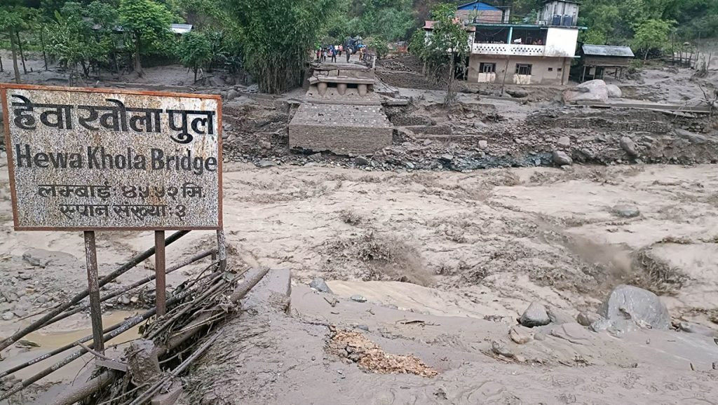 मेची राजमार्ग पुनः अवरुद्ध, यस्तो छ कारण