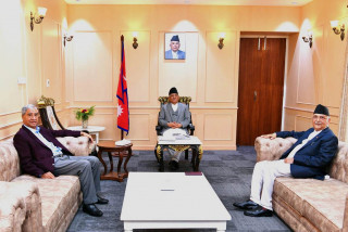 प्रधानमन्त्रीको अग्रसरताले खुल्ला संसदको अवरोध ?