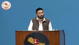संसद्लाई बन्धक बनाउन मिल्दैन : सभापति लामिछाने