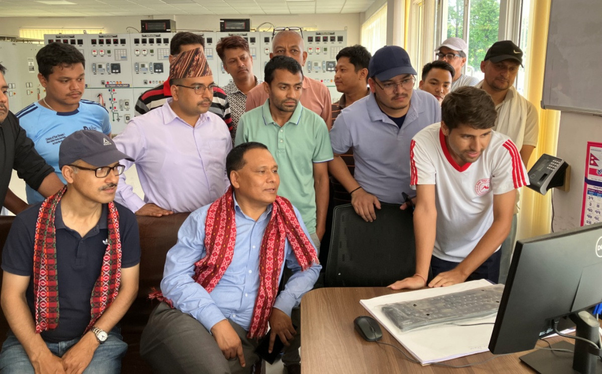 परासी क्षेत्रका उद्योगलाई विद्युत् दिन पाँचवटा सबस्टेसन जोड्ने प्रसारण लाइनको रिङ बन्दै