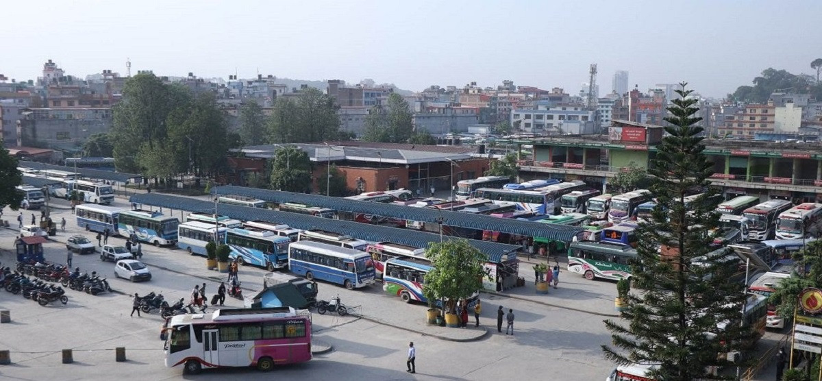 सार्वजनिक बस नयाँ बसपार्कबाटै सञ्चालन गर्ने निर्णय कार्यान्वयनमा सकस