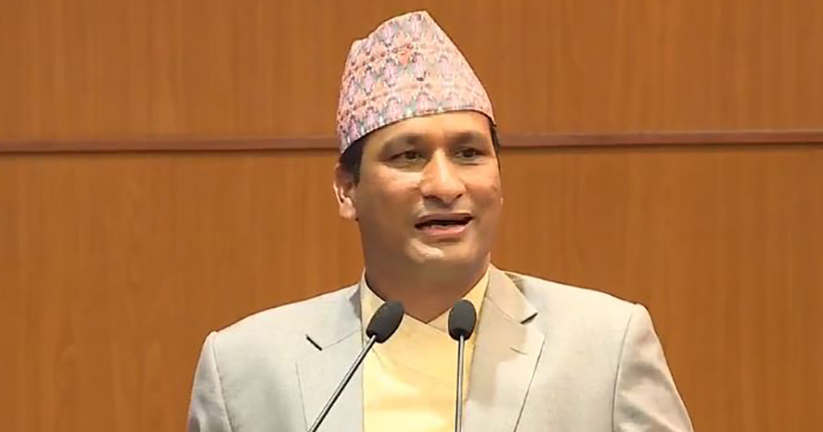 विद्युतीय सवारी साधनको प्रयोग बढाउनुपर्छ : मन्त्री बस्नेत