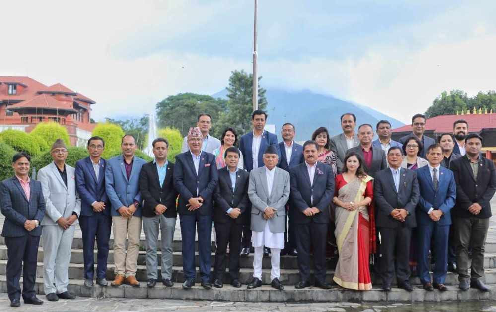 एफएनसीसीई पदाधिकारीद्वारा राष्ट्रपति पौडेलसँग भेटवार्ता