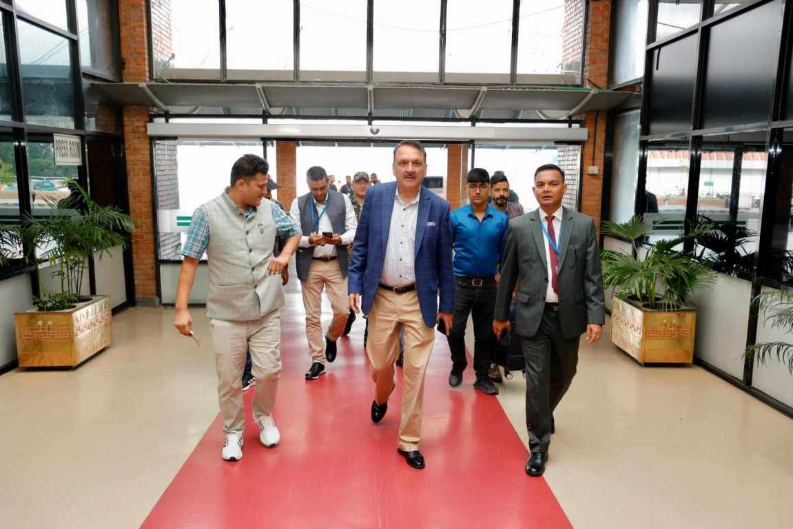 राजश्व सचिवलाई लिएर इजिप्ट हिँडे अर्थमन्त्री महत 