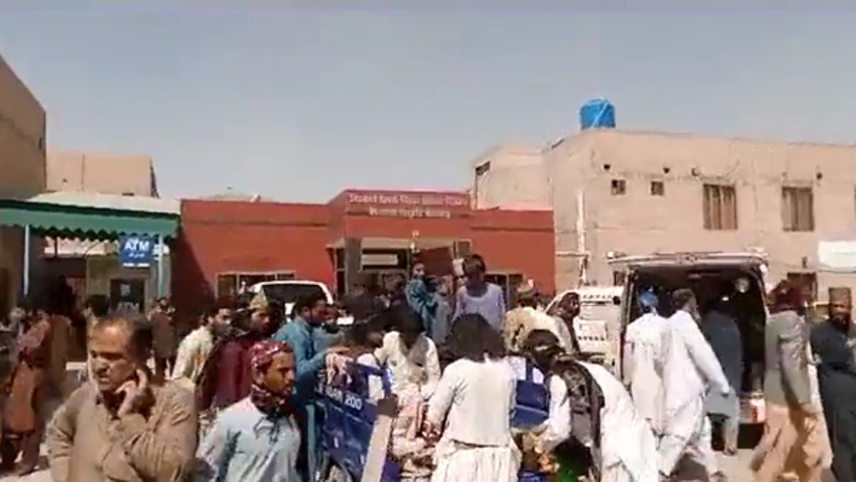 पाकिस्तानमा मस्जिद नजिकै बम विष्फोट, ५२ जनाको मृत्यु, ५४ घाइते