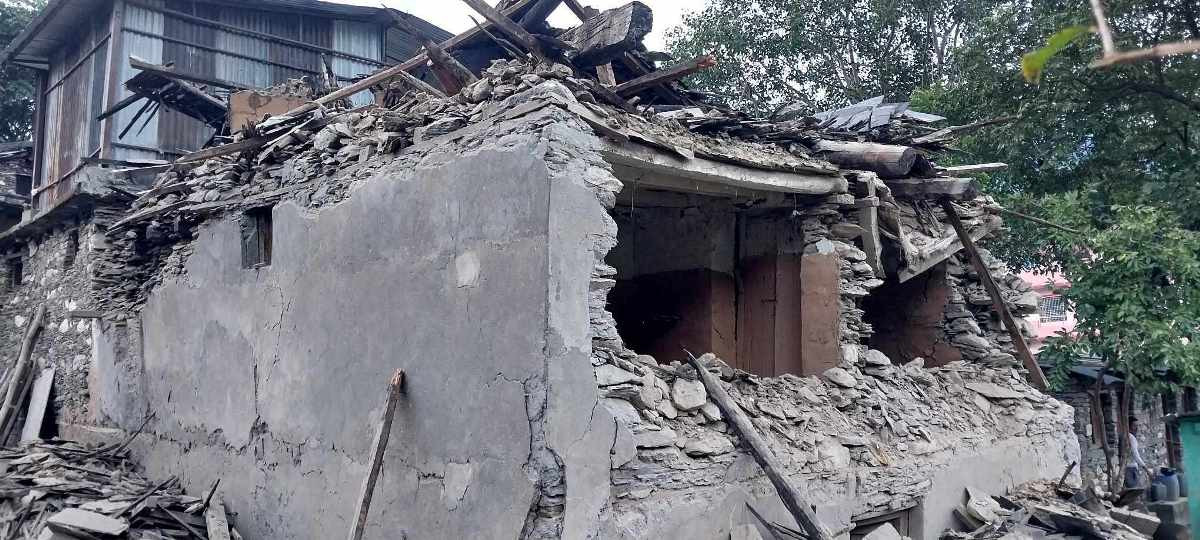 भूकम्पपीडितलाई अस्थायी आवास निर्माणका लागि पहिलो किस्ताको १ अर्ब ४१ करोड निकासा