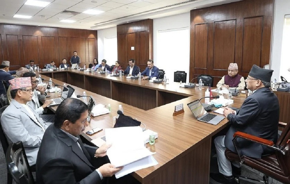 प्रधानमन्त्रीद्वारा मन्त्रिपरिषद्को विशेष बैठक आह्वान, साँझ सर्वदलीय बैठक पनि बस्ने