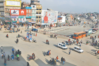 विजया दशमीको टीकासँगै आशीर्वाद थाप्न हिँड्नेको चहलपहल
