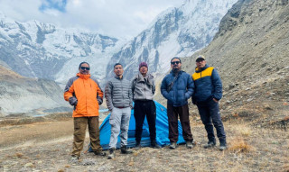 ‘नर्थ अन्नपूर्ण’ आधार शिविरमा शरद्याममा पनि पर्यटक