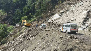 डुम्रे–बेँसीसहर–चामे सडक स्तरोन्नतिको काम ७० प्रतिशत