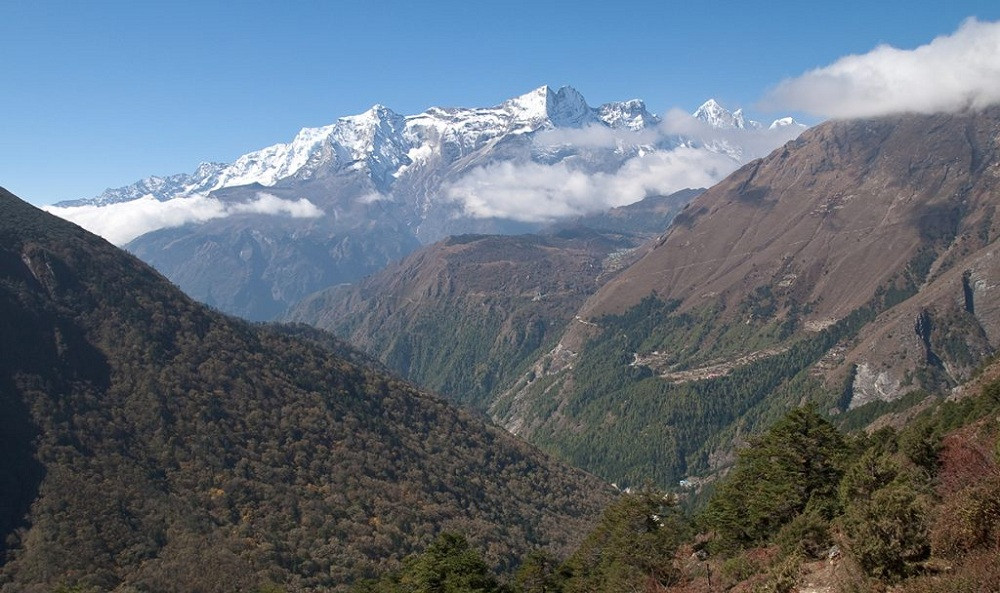 सगरमाथा क्षेत्रमा पर्यटक आगमन वृद्धि : चैतमा १२ हजार भित्रिए