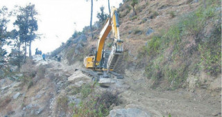 काभ्रे–हेटौँडा जोड्ने सबैभन्दा छोटो बाटो स्तरोन्नतिको काम सुरु