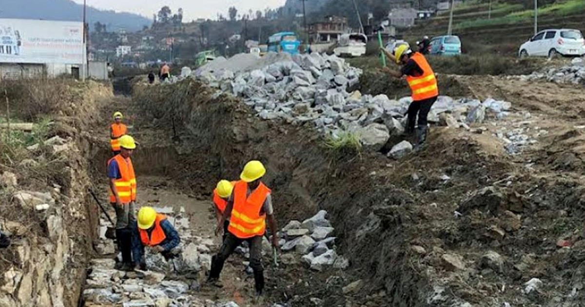 डेढ महिनादेखि रोकिएको साँगा-धुलिखेल बाटो विस्तार सुरु हुने