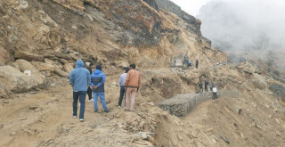 बजेट अभाव हुँदा त्रिदेशीय रणनीतिक सडक निर्माण सुस्त गतिमा