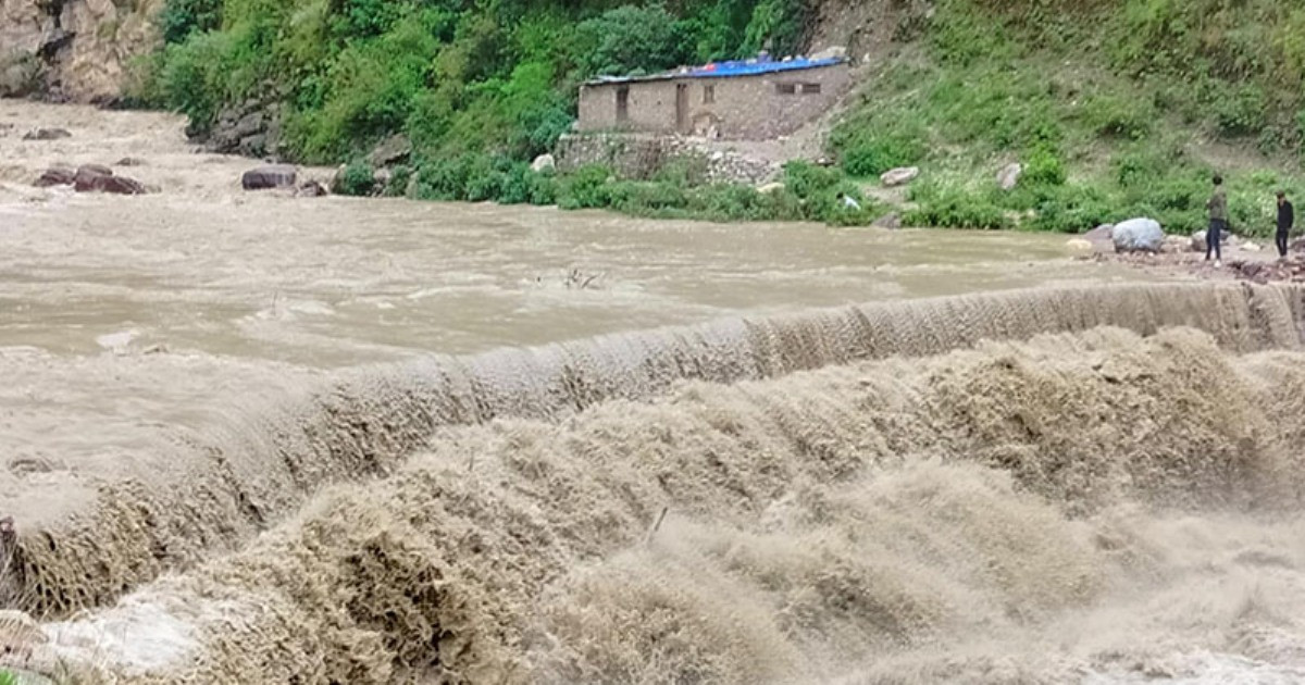 २३ जिल्लाका साना नदीमा आकस्मिक बाढीको जोखिम, सतर्क रहन आग्रह