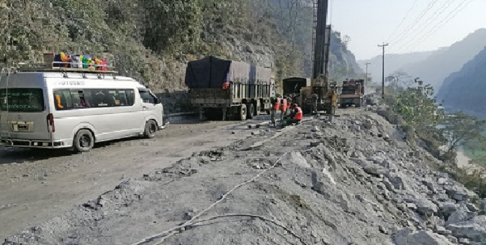राति १० बजेपछि नारायणगढ–मुग्लिन सडकमा सवारी आवागमन बन्द
