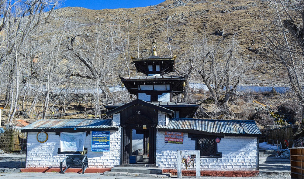 मुक्तिनाथ गुठीको १७ हजार रोपनी जग्गा भोगचलन गर्नेको पोल्टामा