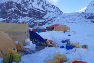 शरदयामको धौलागिरि आरोहण शुरु, ६ जनाले गरे सफल आरोहण