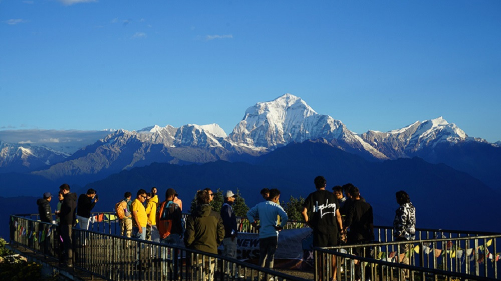 छ महिनामै ६ लाख २० हजार विदेशी पर्यटक नेपालमा, आगमन ७.४ प्रतिशतले बढ्यो