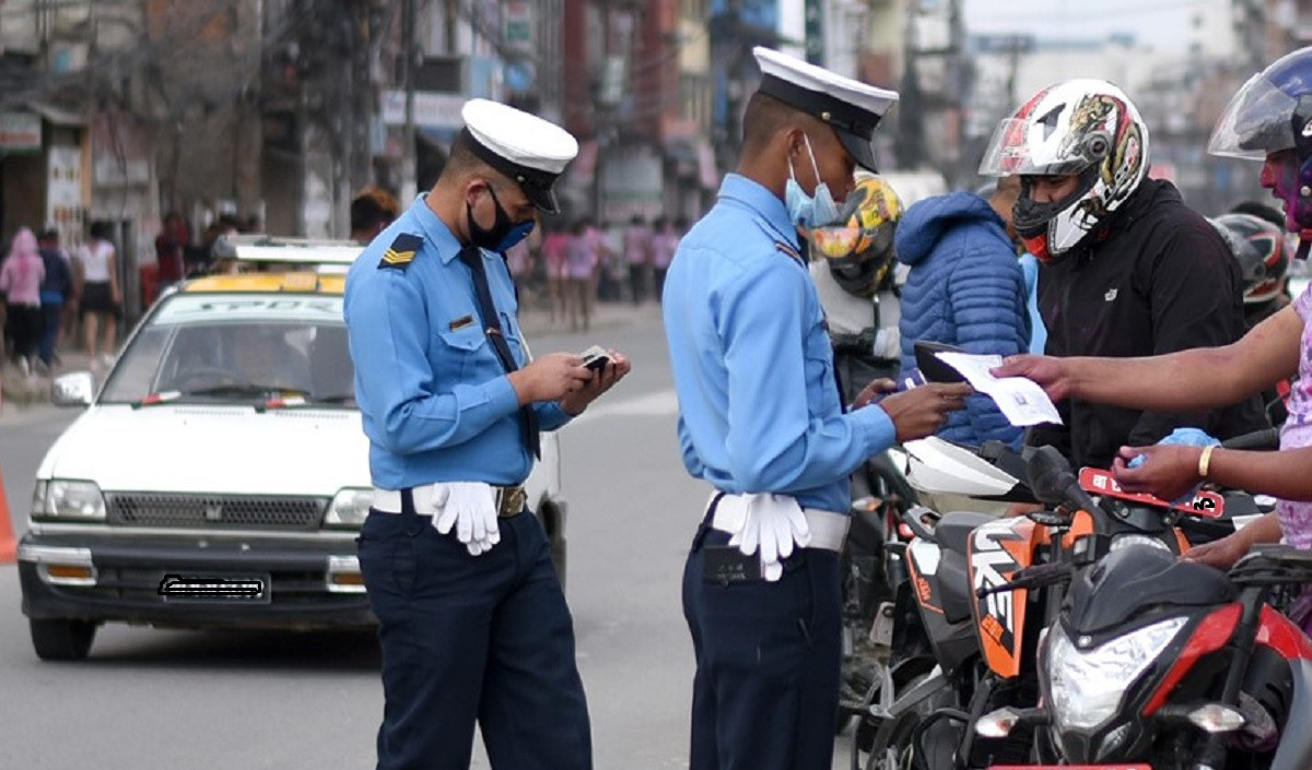ट्राफिक कारबाहीमा एकैदिन २० लाखबढी राजस्व सङ्कलन