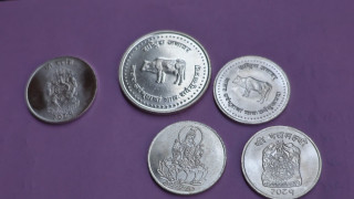 तिहार लक्षित गर्दै चाँदी सिक्का बिक्री सुरु, असर्फी भने मंगलबार मात्र