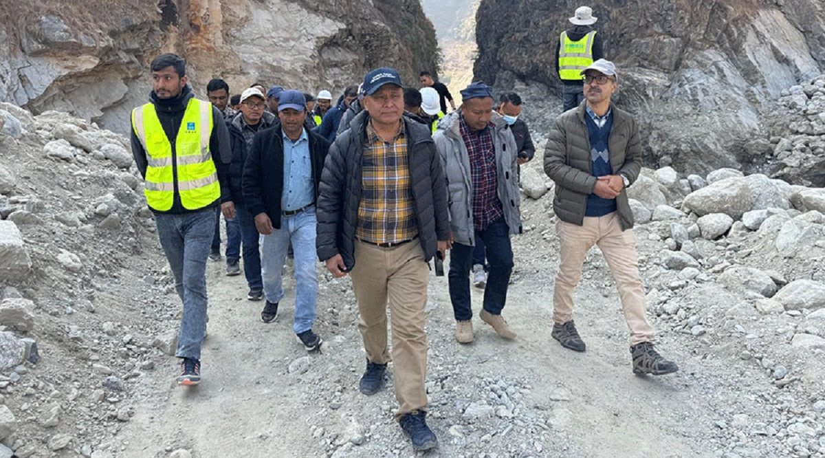 फास्ट ट्रयाक निर्माणमा वैकल्पिक व्यवस्थामार्फत बिजुली दिइने