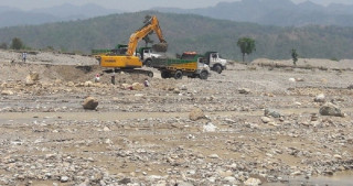 अवैध रूपमा सञ्चालित काभ्रेका ७ खानीक्रसर उद्योग बन्द