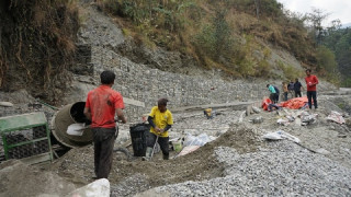 ग्रामीण सडक : मार्ग खुलेको १४ वर्षपछि स्तरोन्नति