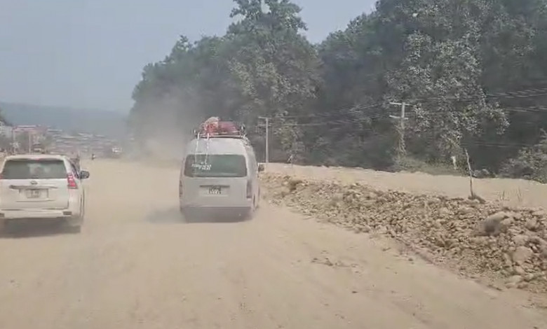 बुटवल–नारायणघाट सडकखण्ड स्तरोन्नतिमा ढिलाइ हुँदा सौराहाको पर्यटन व्यवसाय प्रभावित