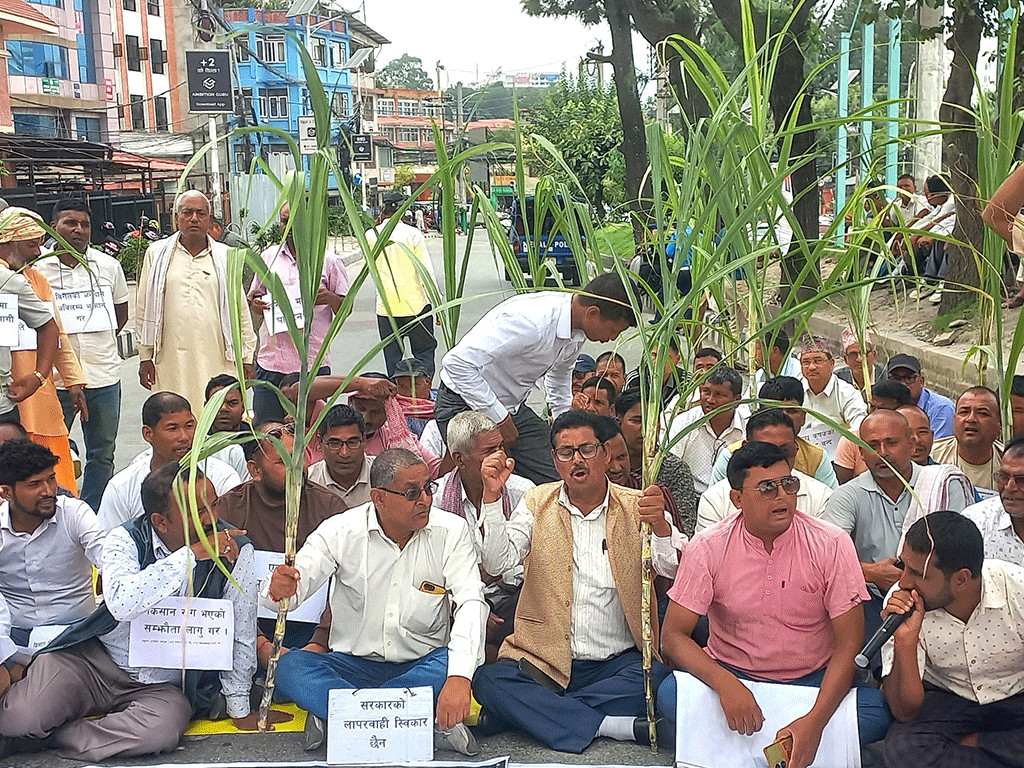 अनिश्चितकालीन राजमार्ग बन्द गर्ने आन्दोलनरत उखु किसानको चेतावनी