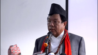शिक्षा मन्त्री महाविर पुनले दिए राजीनामा, उमेद्वार बन्ने सम्भावना
