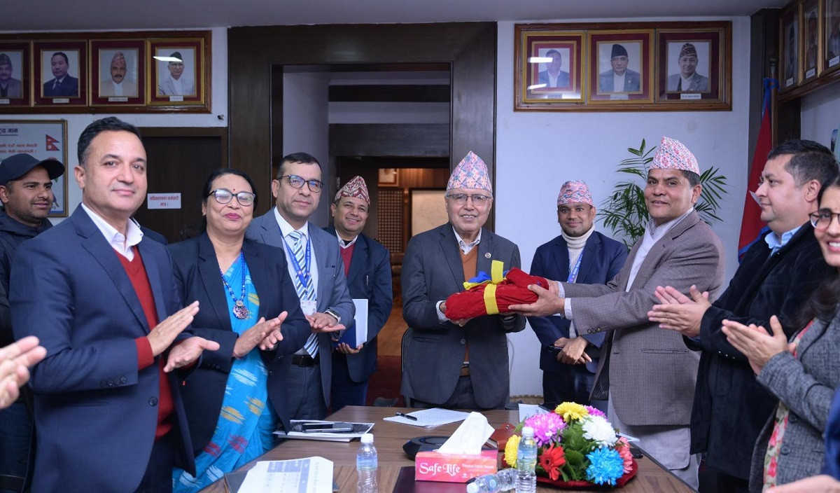 गत आर्थिक बर्षमा सरकारको सञ्चित कोष १ खर्ब ८ अर्ब ९९ करोडले ऋणात्मक