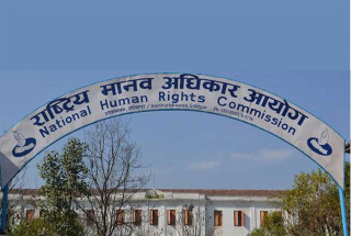चिकित्सकमाथि कुटपिट र अस्पताल तोडफोड गर्नेलाई कारबाही गर्न निर्देशन