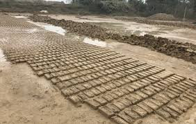 रौतहटमा बेमौसमी वर्षाले काँचो इँटा नष्ट, बीमा गर्न माग