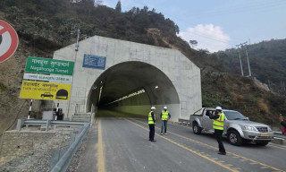 नागढुङ्गा सुरुङमार्गकाे भाेलि उद्घाटन, माेटर साइकललाई भने ''नाे इन्ट्री''